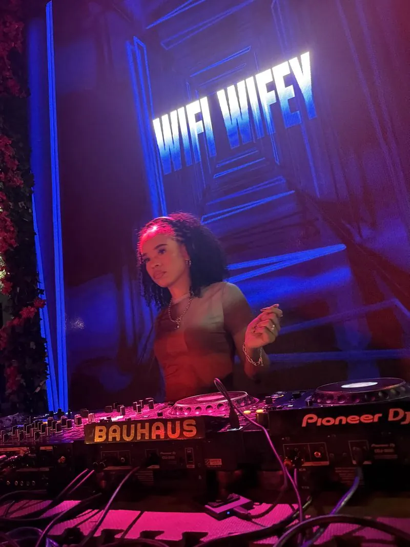 Wifi Wifey behind the decks